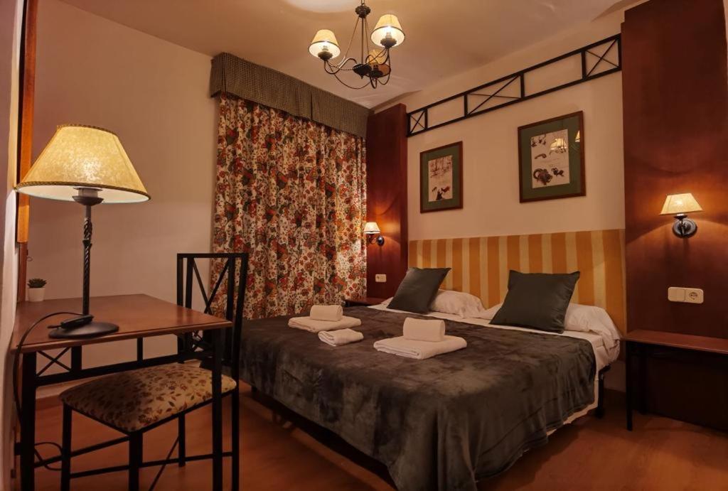Hostal Rural Alto Tajo Poveda Poveda de la Sierra エクステリア 写真