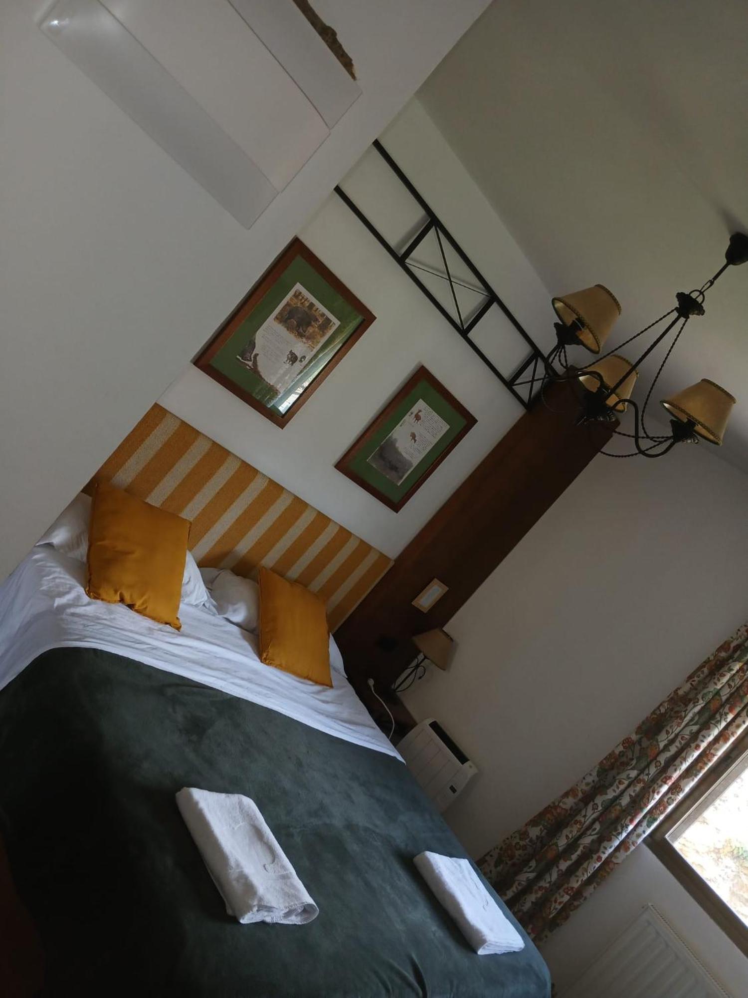 Hostal Rural Alto Tajo Poveda Poveda de la Sierra エクステリア 写真